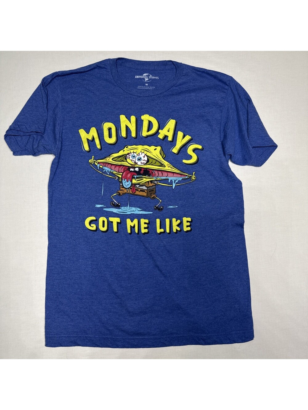 SpongeBob Monday Ma Got Me Like Universal Studios Graphic T-Shirt Size M
